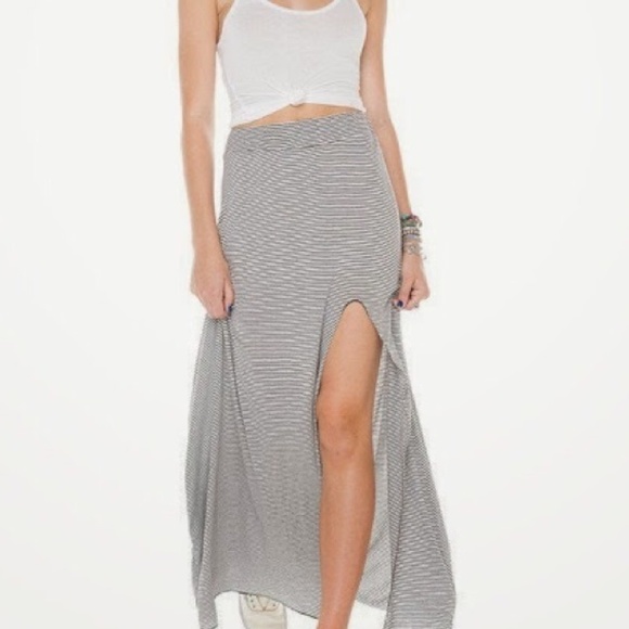 Brandy Melville Dresses & Skirts - Brandy Melville Stripe Maxi Skirt